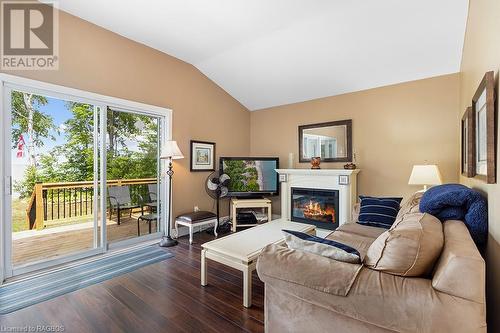 363 Bruce Rd 13, Saugeen Indian Reserve 29, ON - Indoor Photo Showing Living Room With Fireplace