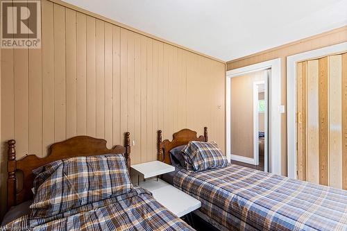 363 Bruce Rd 13, Saugeen Indian Reserve 29, ON - Indoor Photo Showing Bedroom