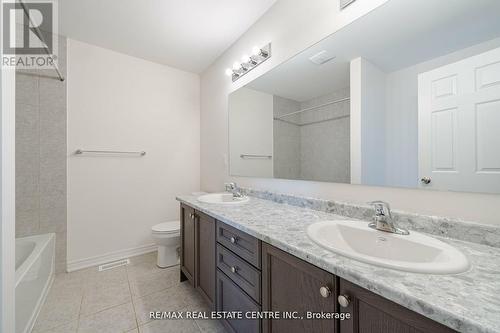 3939 Lodi Road, Burlington (Alton), ON - Indoor Photo Showing Bathroom