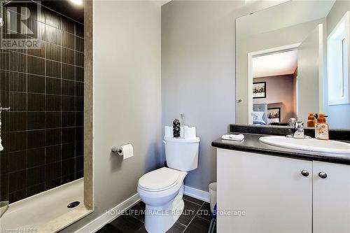 52 Crafter Crescent, Hamilton (Stoney Creek Mountain), ON - Indoor Photo Showing Bathroom