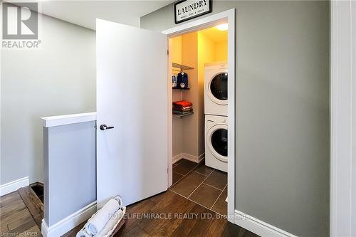 52 Crafter Crescent, Hamilton (Stoney Creek Mountain), ON - Indoor Photo Showing Laundry Room