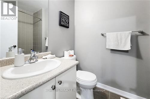 52 Crafter Crescent, Hamilton (Stoney Creek Mountain), ON - Indoor Photo Showing Bathroom