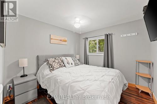 104 Fulsom Crescent, Kawartha Lakes, ON - Indoor Photo Showing Bedroom