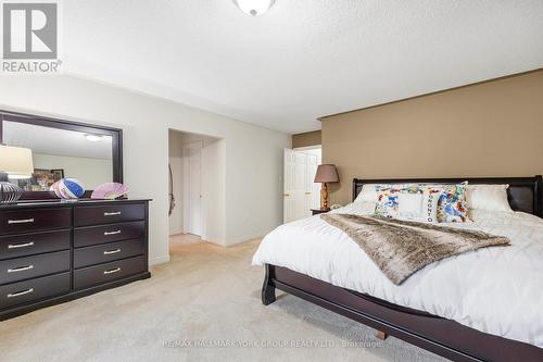 109 Woodbury Crescent, Newmarket (Summerhill Estates), ON - Indoor Photo Showing Bedroom