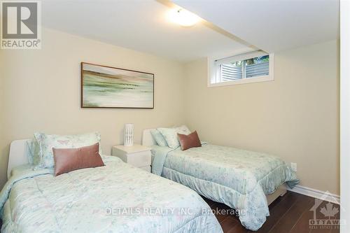 970 Shamir Avenue, Ottawa, ON - Indoor Photo Showing Bedroom