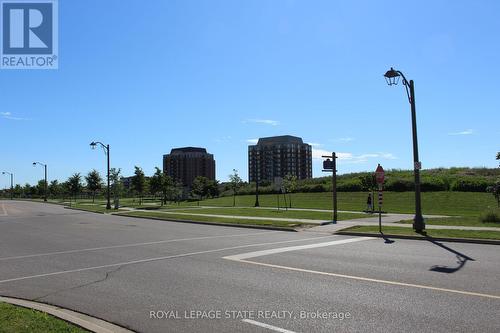 1 - 51 Hays Boulevard, Oakville (Uptown Core), ON - Outdoor With View