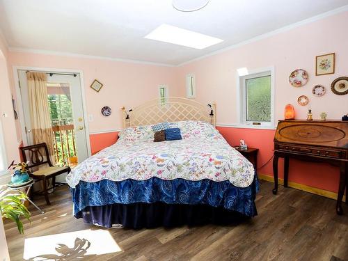 217 Sunshine Valley Road, Clearwater, BC - Indoor Photo Showing Bedroom