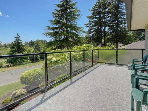 1105 Donwood Dr, Saanich, BC 