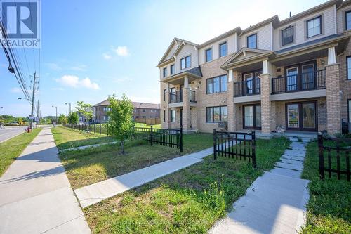 80 Pagebrook Crescent, Hamilton (Stoney Creek Mountain), ON - Outdoor With Balcony With Facade