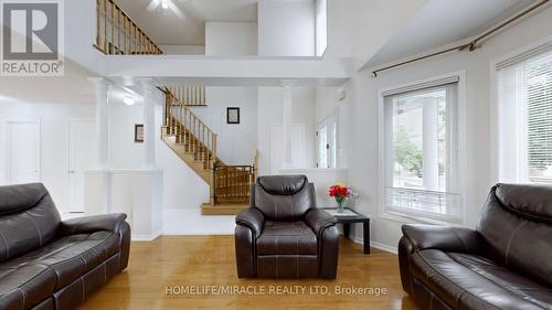 11 Badger Avenue, Brampton (Sandringham-Wellington), ON - Indoor Photo Showing Living Room