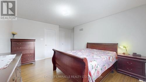 11 Badger Avenue, Brampton (Sandringham-Wellington), ON - Indoor Photo Showing Bedroom