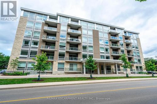 101 - 467 Charlton Avenue, Hamilton (Stinson), ON - Outdoor With Facade