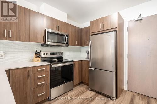 101 - 467 Charlton Avenue, Hamilton, ON - Indoor Photo Showing Kitchen With Stainless Steel Kitchen