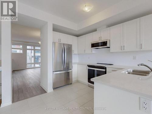 773 Heathrow Path, Oshawa (Samac), ON - Indoor Photo Showing Kitchen With Double Sink