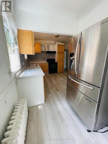 176 Sanford Avenue, Hamilton (Gibson), ON - Indoor Photo Showing Kitchen