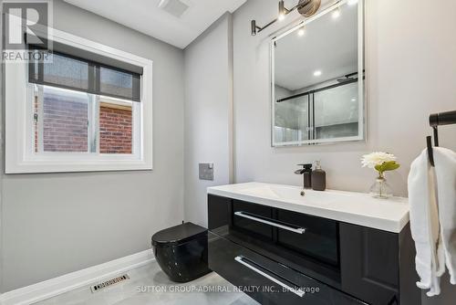 49 Catherine Drive, Barrie (Painswick South), ON - Indoor Photo Showing Bathroom