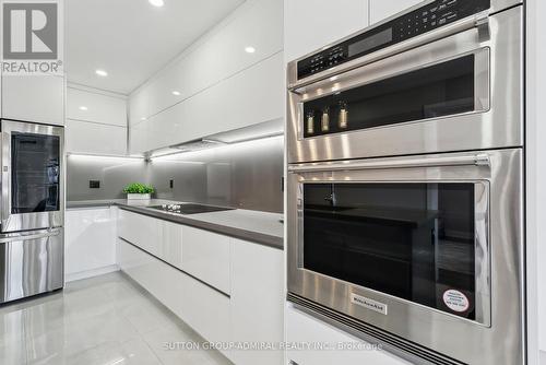 49 Catherine Drive, Barrie (Painswick South), ON - Indoor Photo Showing Kitchen With Stainless Steel Kitchen