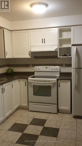 38 - 2 Clay Brick Court, Brampton, ON - Indoor Photo Showing Kitchen