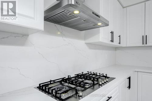 179 Great Falls Boulevard, Hamilton (Waterdown), ON - Indoor Photo Showing Kitchen