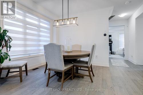 179 Great Falls Boulevard, Hamilton (Waterdown), ON - Indoor Photo Showing Dining Room