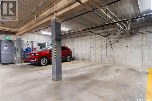 201 4578 Harbour Landing Drive, Regina, SK - Indoor Photo Showing Garage