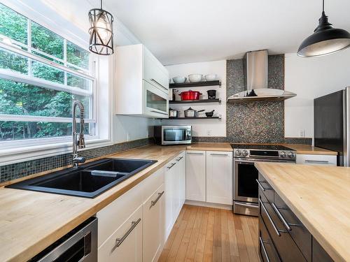 Kitchen - 2000 Rue Du Terroir, Sherbrooke (Fleurimont), QC - Indoor Photo Showing Kitchen With Double Sink