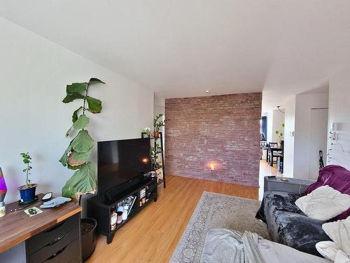 Logement - 313 Mtée Sanche, Boisbriand, QC - Indoor Photo Showing Living Room