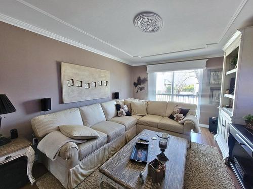 Dwelling - 313 Mtée Sanche, Boisbriand, QC - Indoor Photo Showing Living Room