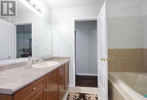 58 Feather Reed Way, Brampton, ON - Indoor Photo Showing Bathroom