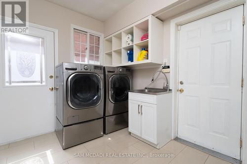 3006 Cornish Road, Mississauga (Erin Mills), ON - Indoor Photo Showing Laundry Room