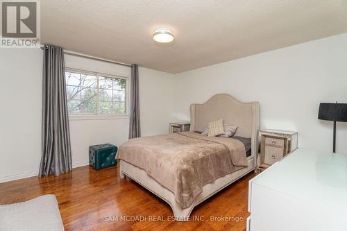 3006 Cornish Road, Mississauga (Erin Mills), ON - Indoor Photo Showing Bedroom