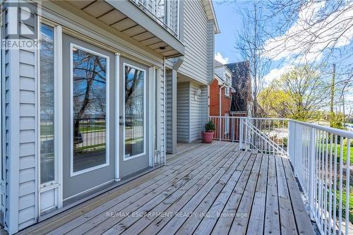 204 Concession Street, Hamilton (Centremount), ON - Outdoor With Deck Patio Veranda With Exterior