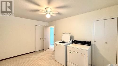 481 Caldwell Avenue, Craik, SK - Indoor Photo Showing Laundry Room