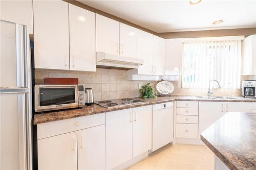 204 Concession Street, Hamilton, ON - Indoor Photo Showing Kitchen With Double Sink