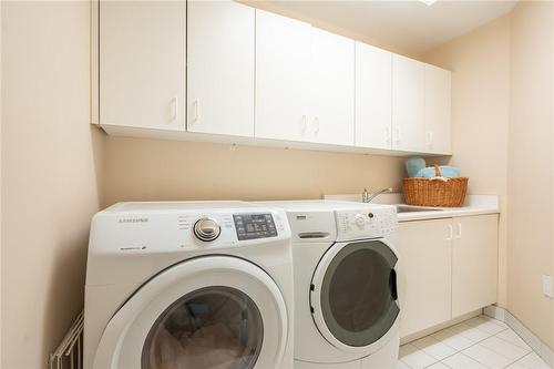 204 Concession Street, Hamilton, ON - Indoor Photo Showing Laundry Room