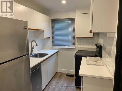 28 Cedar Street, Ajax (Central), ON - Indoor Photo Showing Kitchen