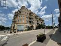 501 - 15277 Yonge Street, Aurora (Aurora Village), ON  - Outdoor With Facade 