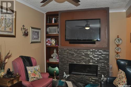 2345 Osler Street, Regina, SK - Indoor Photo Showing Living Room With Fireplace