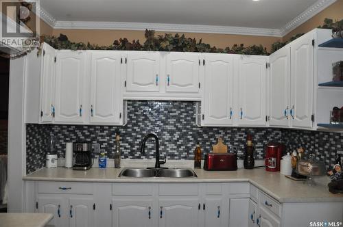 2345 Osler Street, Regina, SK - Indoor Photo Showing Kitchen With Double Sink