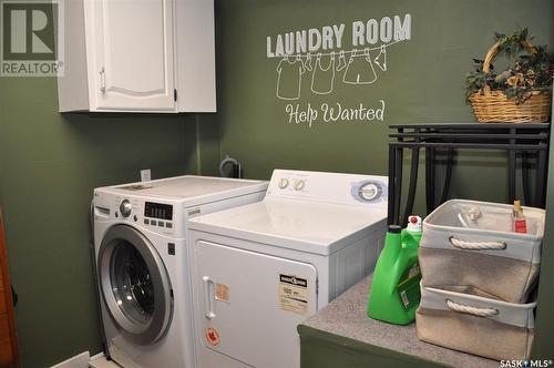 2345 Osler Street, Regina, SK - Indoor Photo Showing Laundry Room