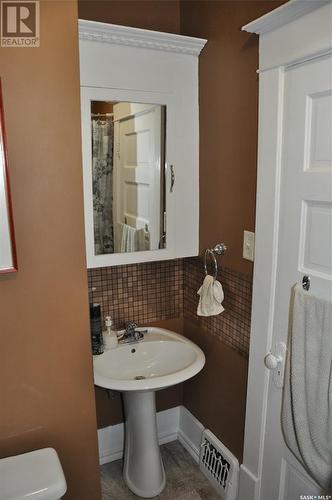 2345 Osler Street, Regina, SK - Indoor Photo Showing Bathroom