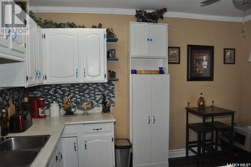 2345 Osler Street, Regina, SK - Indoor Photo Showing Kitchen With Double Sink