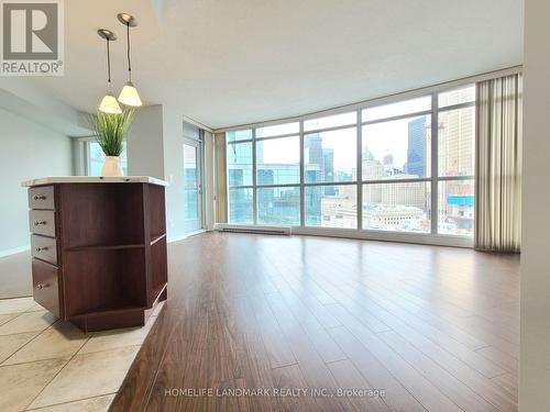 1303 - 18 Yonge Street, Toronto (Waterfront Communities), ON - Indoor Photo Showing Other Room