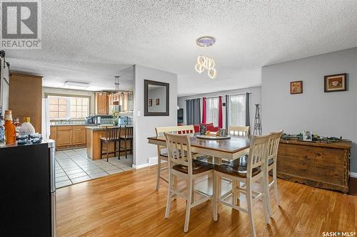 1430 Hochelaga Street W, Moose Jaw, SK - Indoor Photo Showing Dining Room