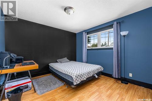 1430 Hochelaga Street W, Moose Jaw, SK - Indoor Photo Showing Bedroom