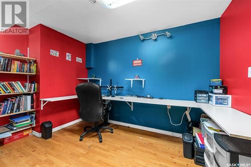 1430 Hochelaga Street W, Moose Jaw, SK - Indoor Photo Showing Office