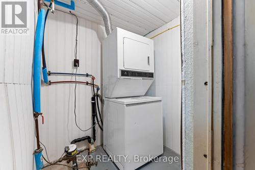 1139 Wakefield Crescent, Oshawa (Donevan), ON - Indoor Photo Showing Laundry Room