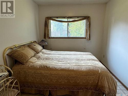 1402 Nikik Avenue, Missinipe, SK - Indoor Photo Showing Bedroom