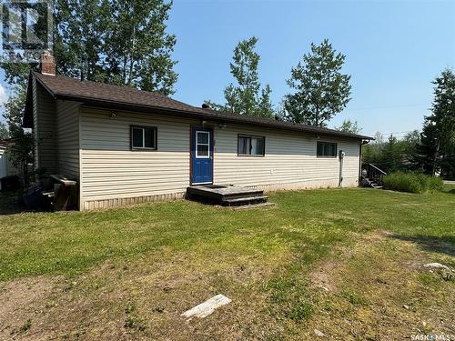 1402 Nikik Avenue, Missinipe, SK - Outdoor With Exterior