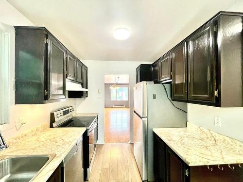 Cuisine - 1884 Rue Marchand, Laval (Duvernay), QC - Indoor Photo Showing Kitchen